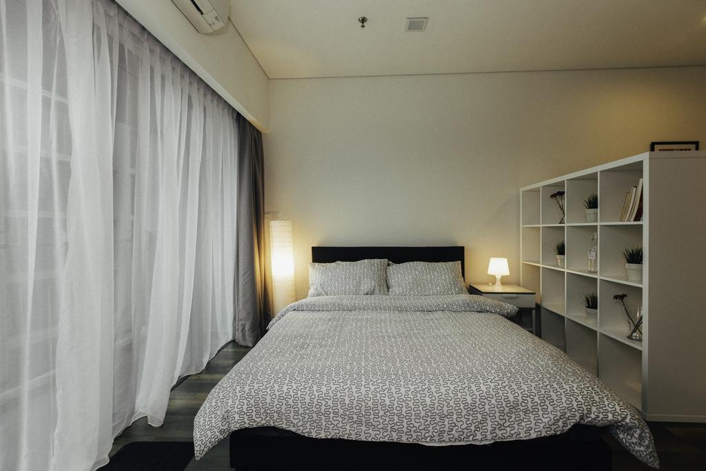 Standard Studio,826115768:JPEG