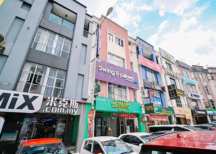 Swing & Pillows - Kl Sri Petaling Kuala Lumpur